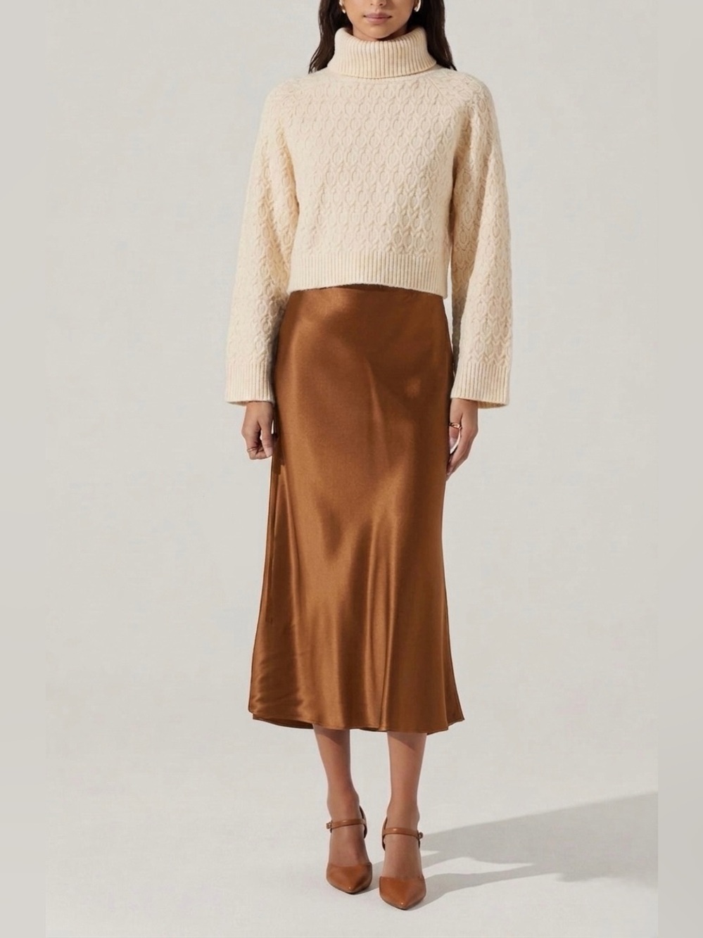 ASTR The Label Buttercream Cable Knit Cropped Turtleneck Sweater Bell Sleeve M